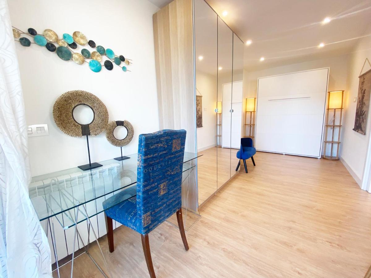 Appartamento Miramar Luxurious Flat, 3 Double Rooms, Free Parking, Terrace, Completely New *