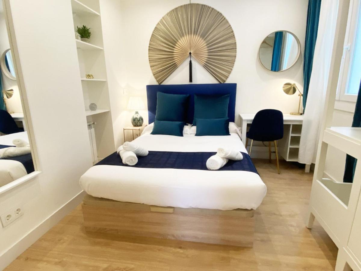 Appartamento Miramar Luxurious Flat, 3 Double Rooms, Free Parking, Terrace, Completely New *