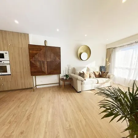 Miramar Luxurious Flat, 3 Double Rooms, Free Parking, Terrace, Completely New San Sebastian Exterior photo
